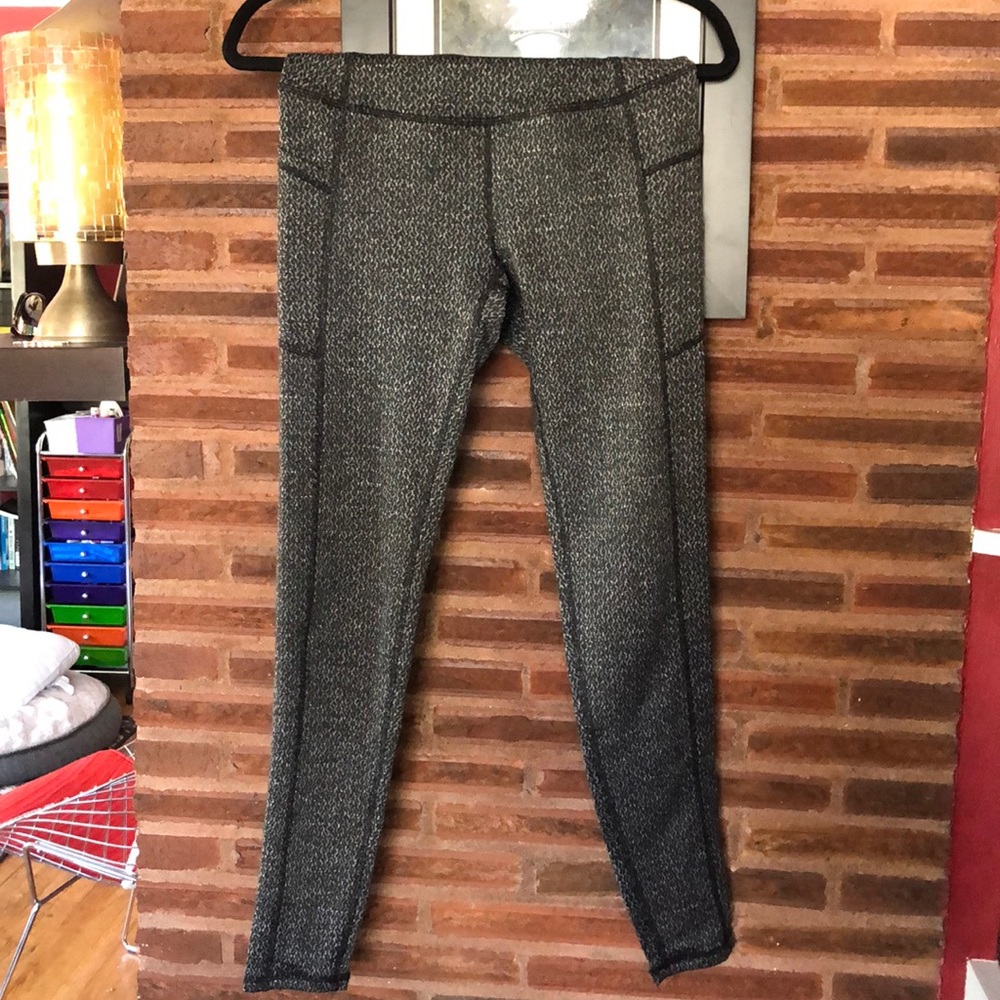 Kyodan full length leggings with pockets. NWOT.